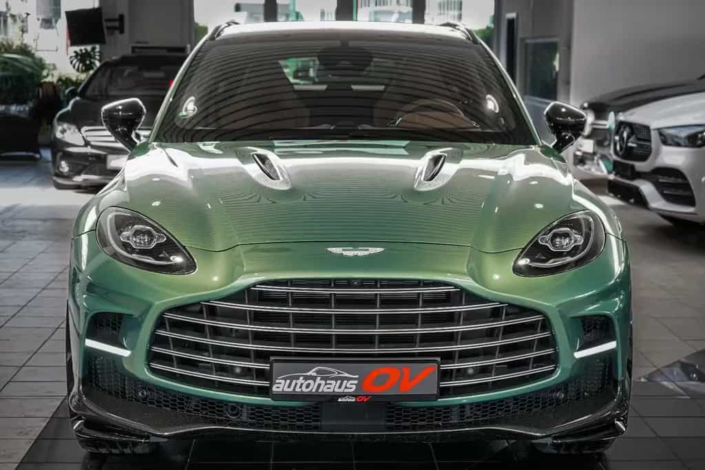 Aston Martin DBX 707 * Carbonpaket * Copper Bronze * Monotone 05/2025-photo-17