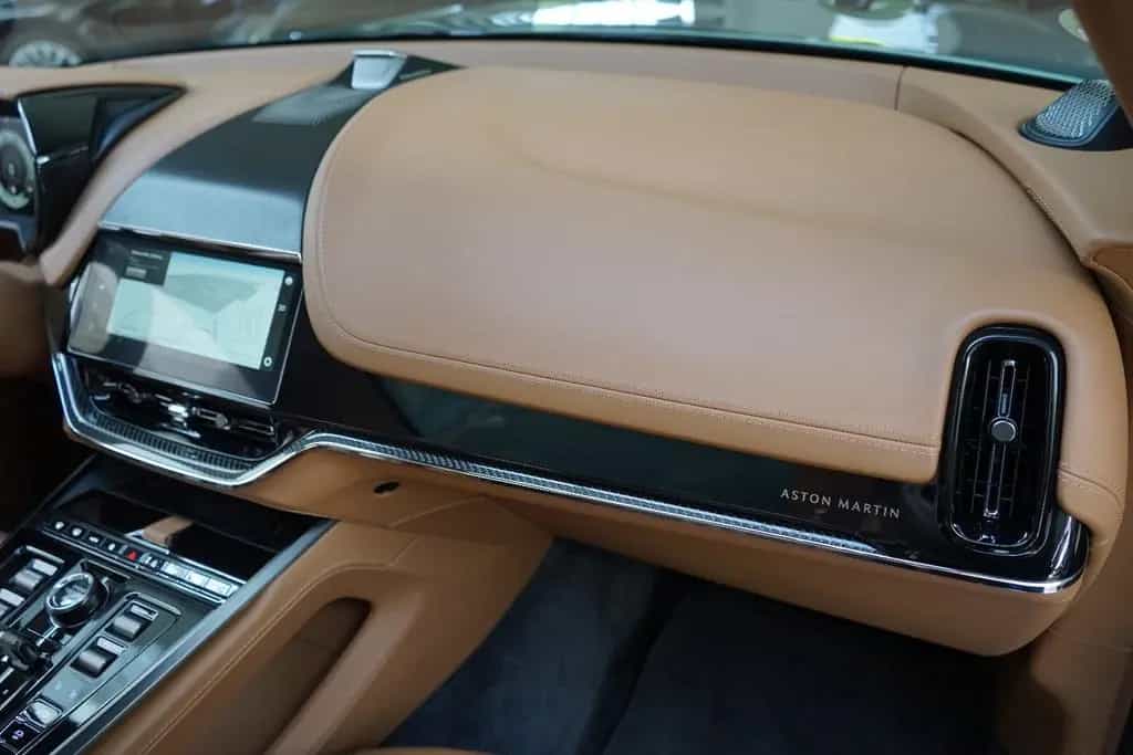 Aston Martin DBX 707 * Carbonpaket * Copper Bronze * Monotone 05/2025-photo-39