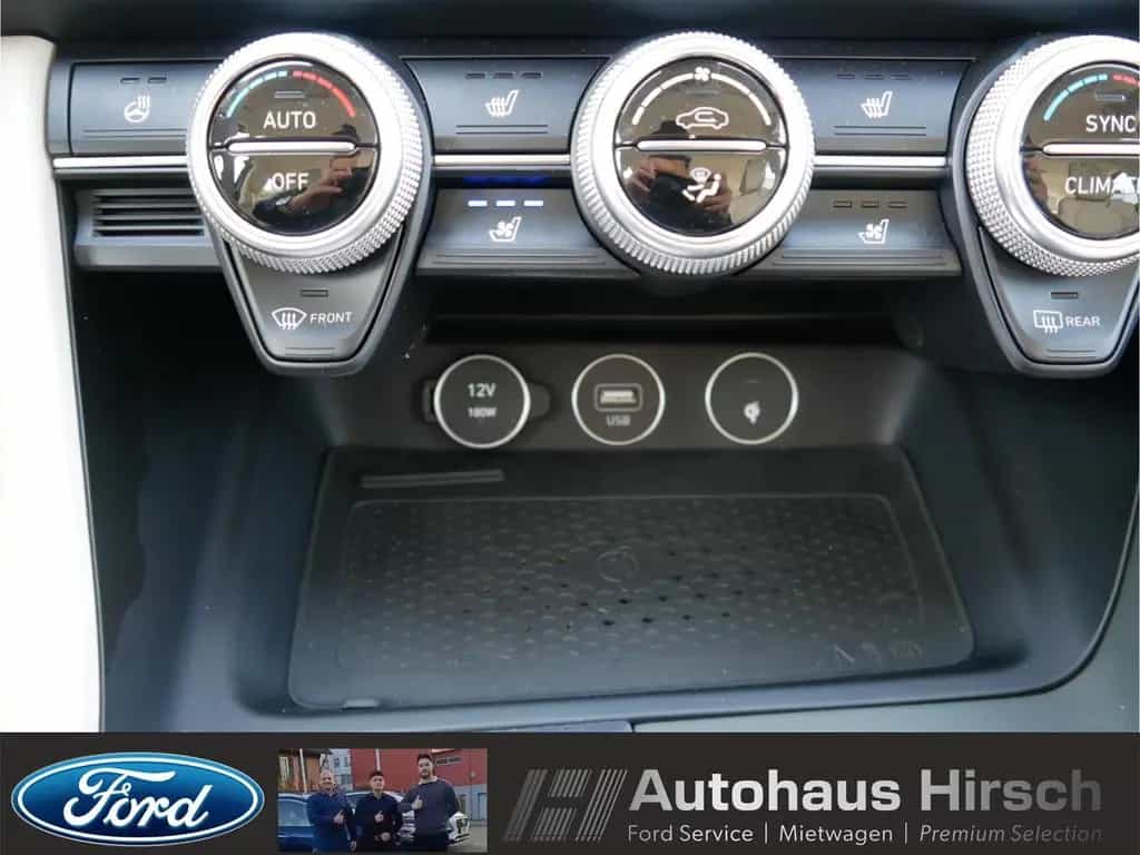 Genesis G70 Luxury 4WD 2.0 T-GDI EU6d AD Leder LED ACC 06/2022-photo-24