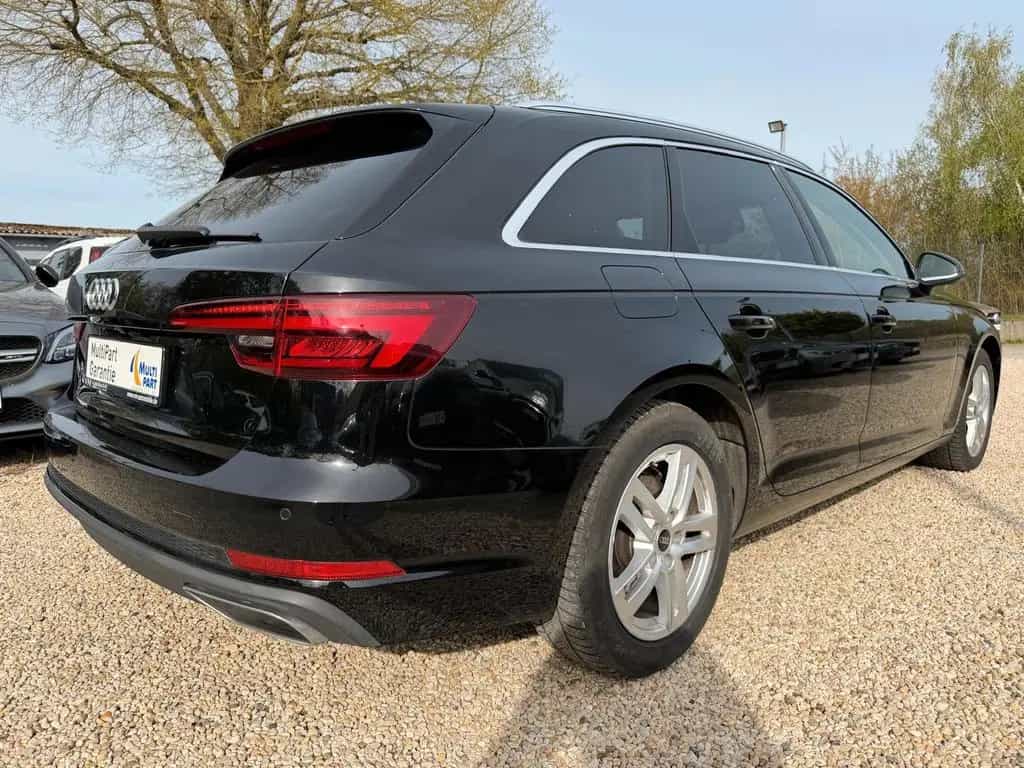 Audi A4 S tronic Avant Kamera*SitzHz.*Tempo 03/2019-photo-3