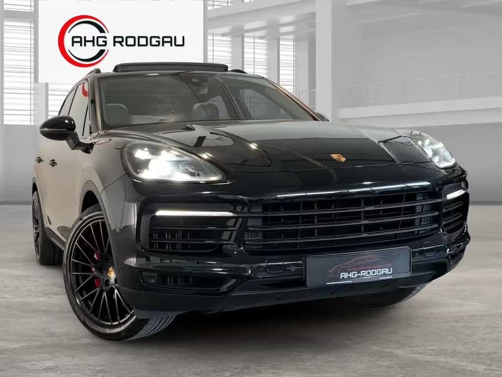 Porsche Cayenne 10/2019-photo-0