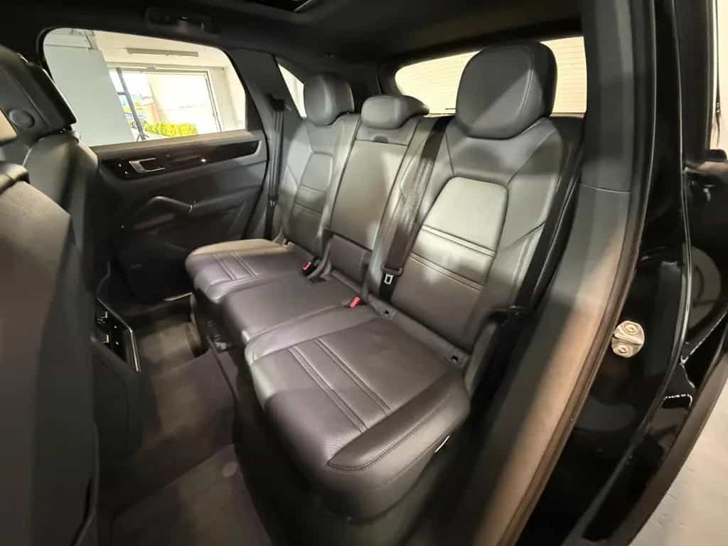 Porsche Cayenne 10/2019-photo-21