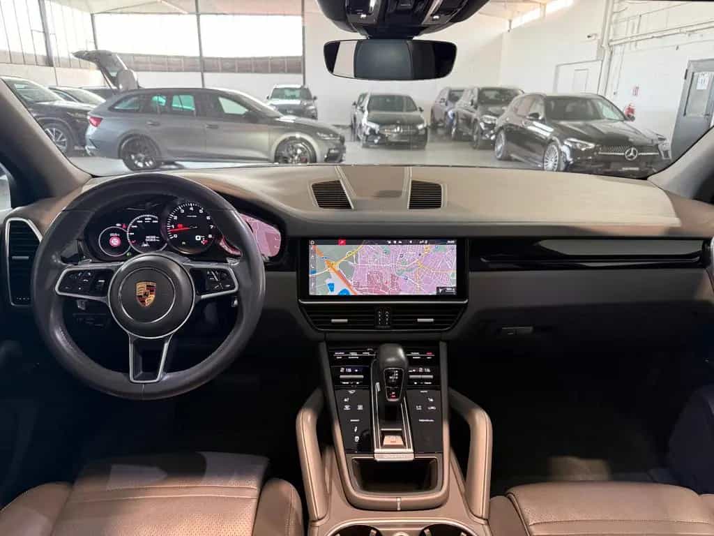 Porsche Cayenne 10/2019-photo-29
