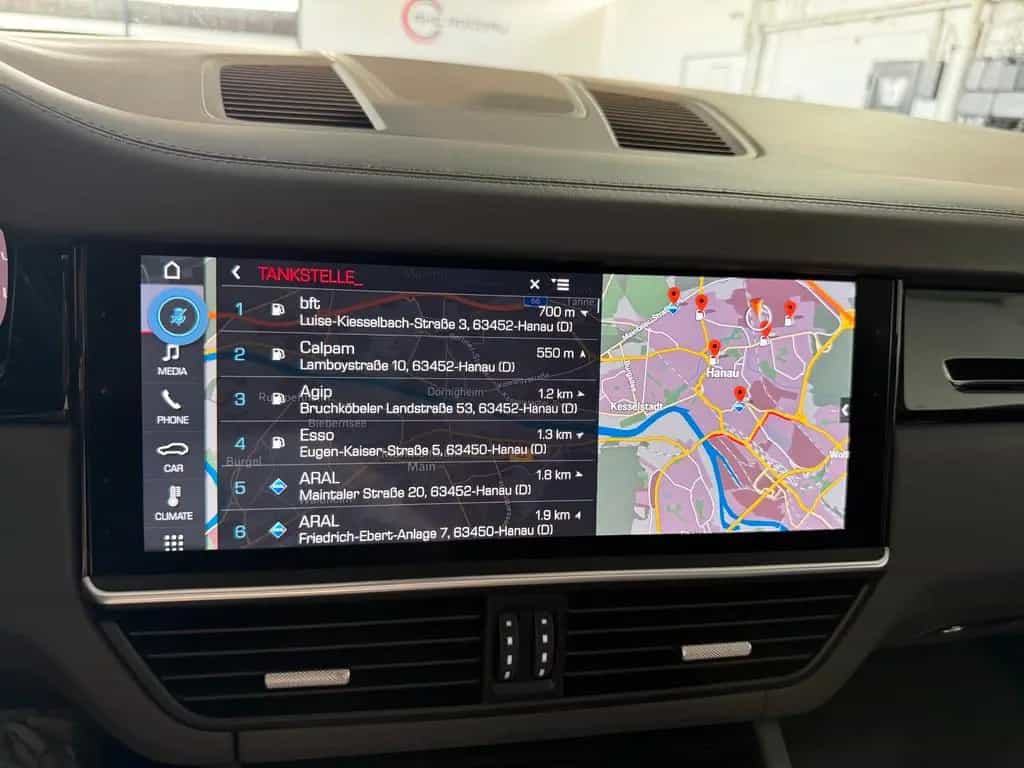 Porsche Cayenne 10/2019-photo-35