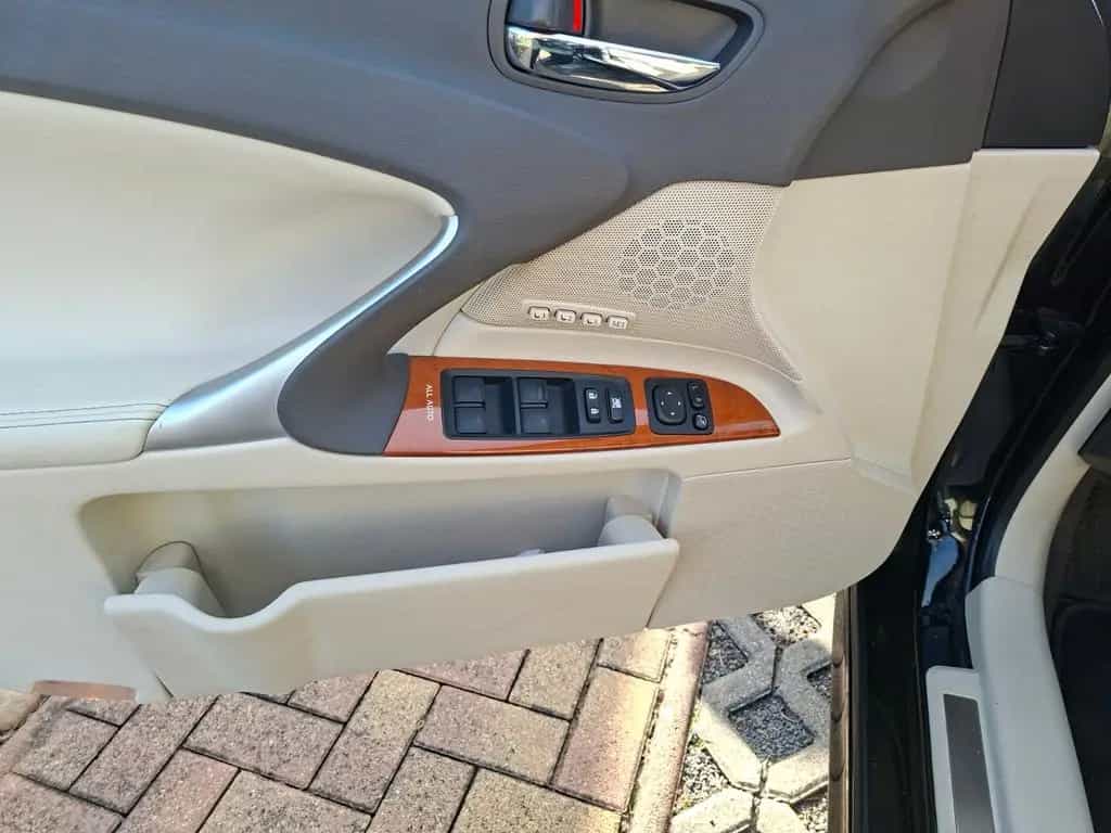 Lexus IS 220 220d Luxury Line Luxury Line 10/2011-photo-8