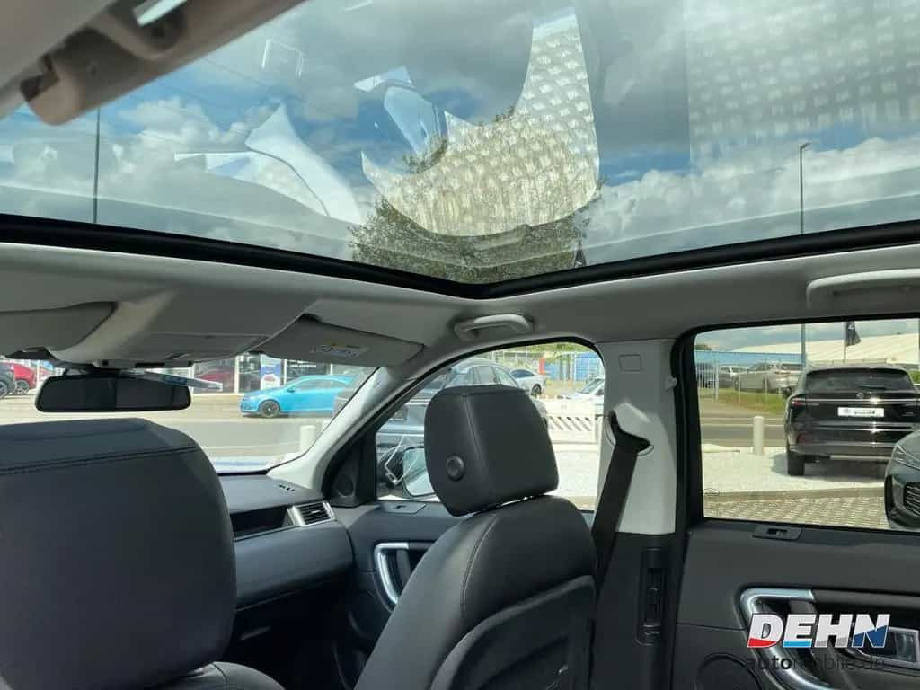 Land Rover Discovery Sport AWD 2.0 TD4 SE Pano Bi-Xenon SHZ 04/2018-photo-16
