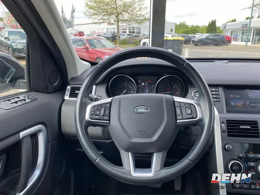 Land Rover Discovery Sport AWD 2.0 TD4 SE Pano Bi-Xenon SHZ 04/2018-photo-9