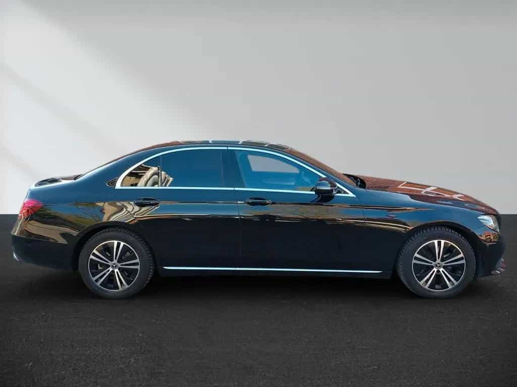 Mercedes-Benz E-Class 220 E Limousine E 220 d 4Matic 10/2019-photo-0