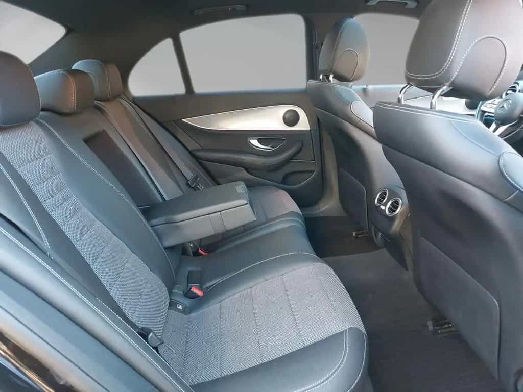 Mercedes-Benz E-Class 220 E Limousine E 220 d 4Matic 10/2019-photo-2