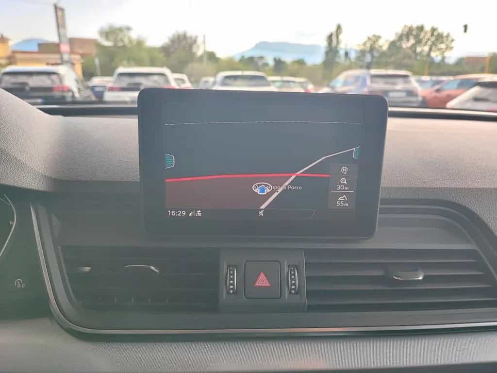 Audi Q5 40 TDI quattro S tronic Business Sport 10/2019-photo-14