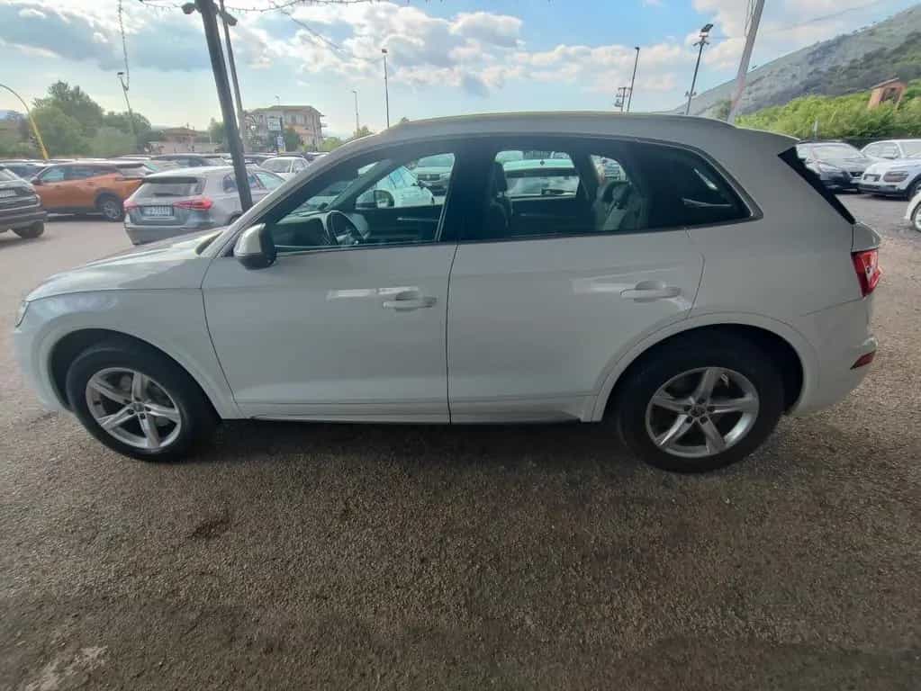Audi Q5 40 TDI quattro S tronic Business Sport 10/2019-photo-7