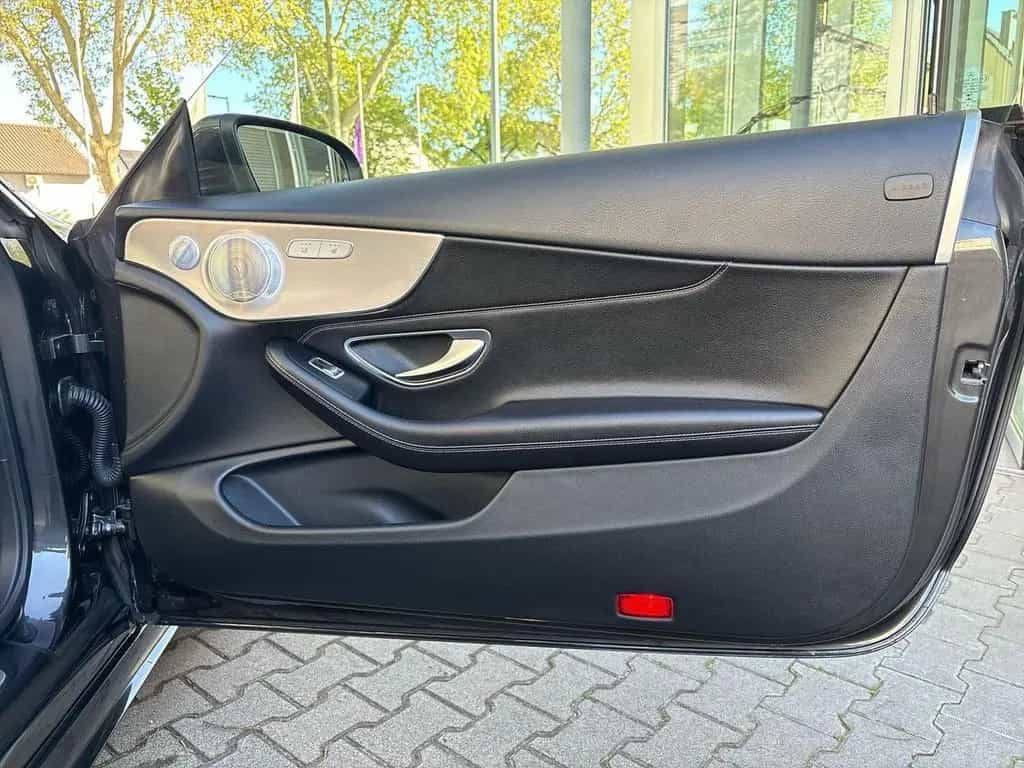 Mercedes-Benz C-Class 300 AMG ACC BURM SCARF BEAM 02/2019-photo-29