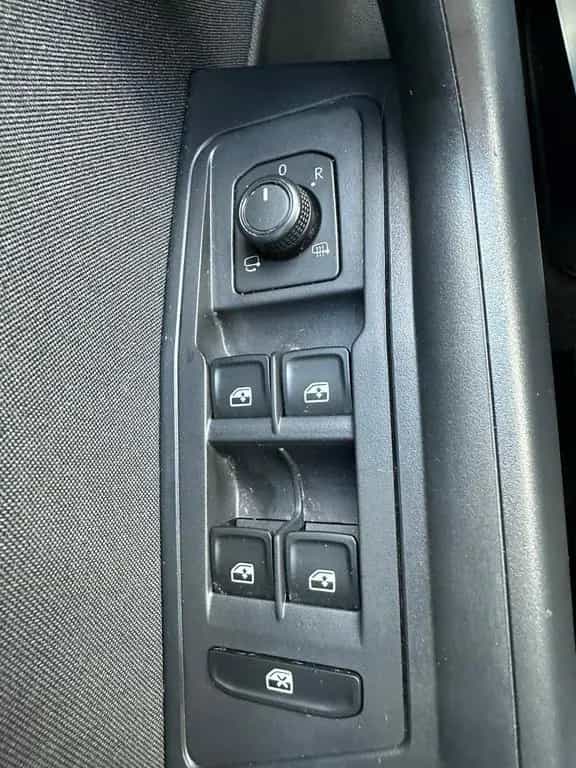 Other Volkswagen T-Roc 1.0 TSI 110cv Style 02/2023-photo-13