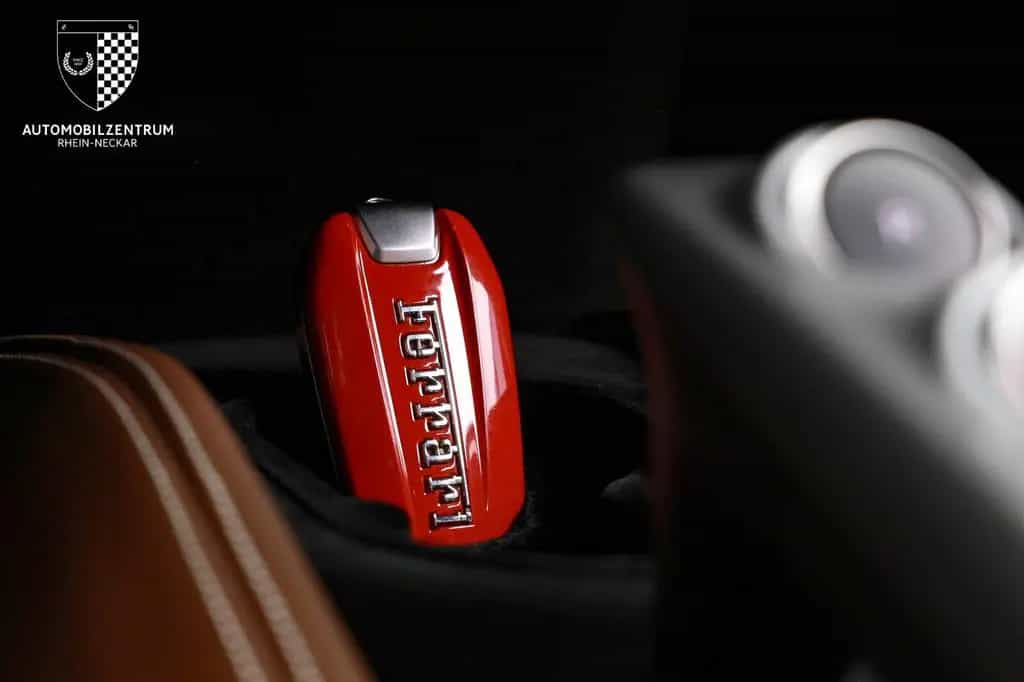 Ferrari F8 Tributo FullCarbon/TwoTone/Lift/360Kam/ADAS 12/2020-photo-32