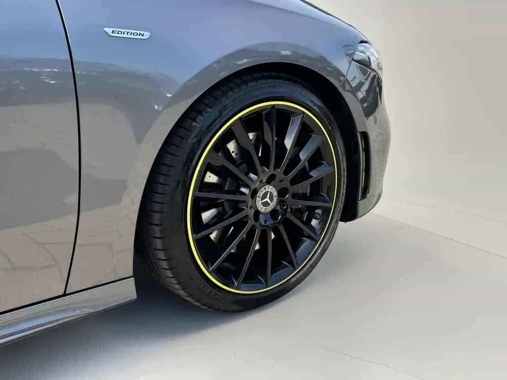Mercedes-Benz A 250 AMG*Edition 1*Night-Paket*LED*ALCANTARA 10/2018-photo-4