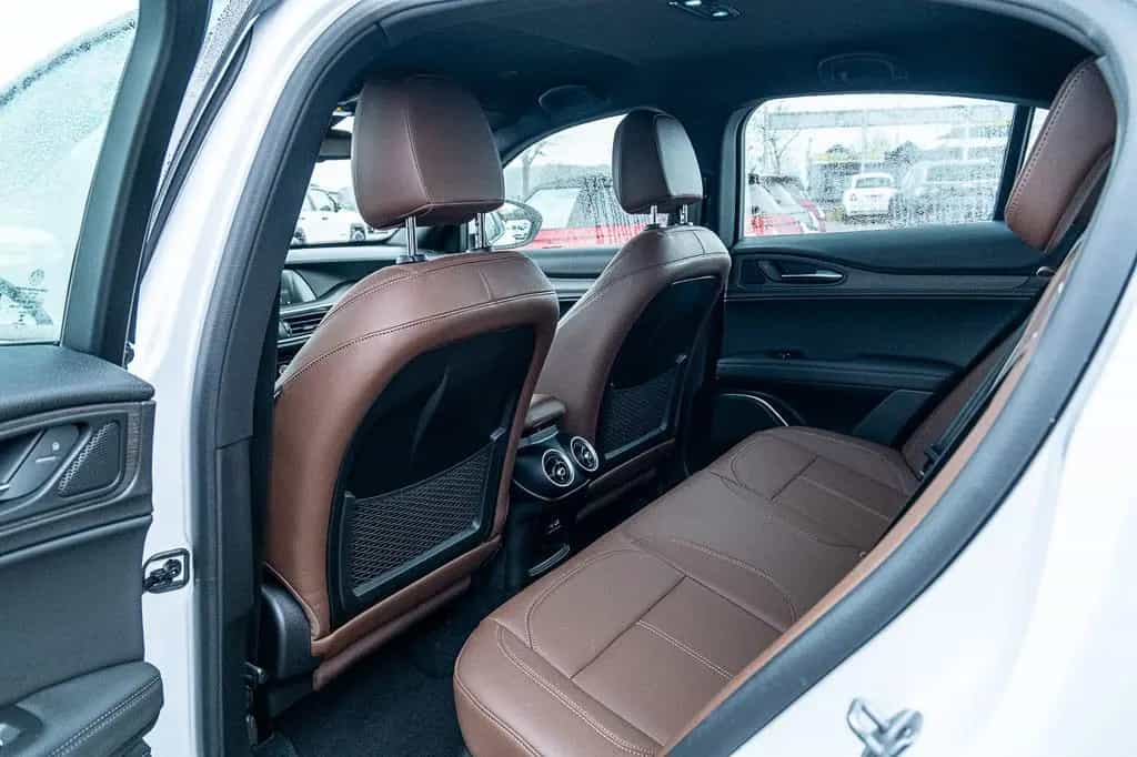 Alfa Romeo Stelvio Ti 2.0 Turbo 16V 206kW (280 PS) AT8 - 07/2022-photo-10