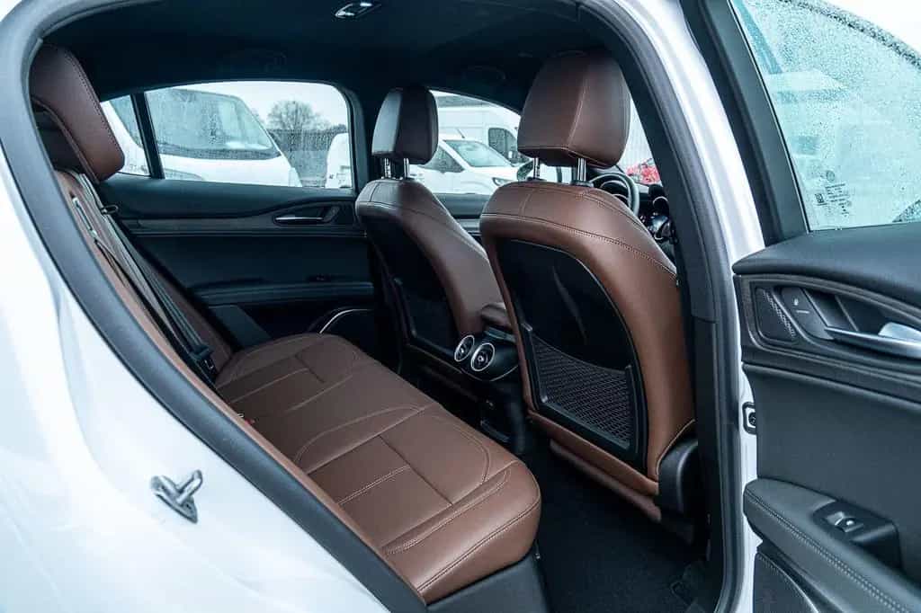 Alfa Romeo Stelvio Ti 2.0 Turbo 16V 206kW (280 PS) AT8 - 07/2022-photo-11