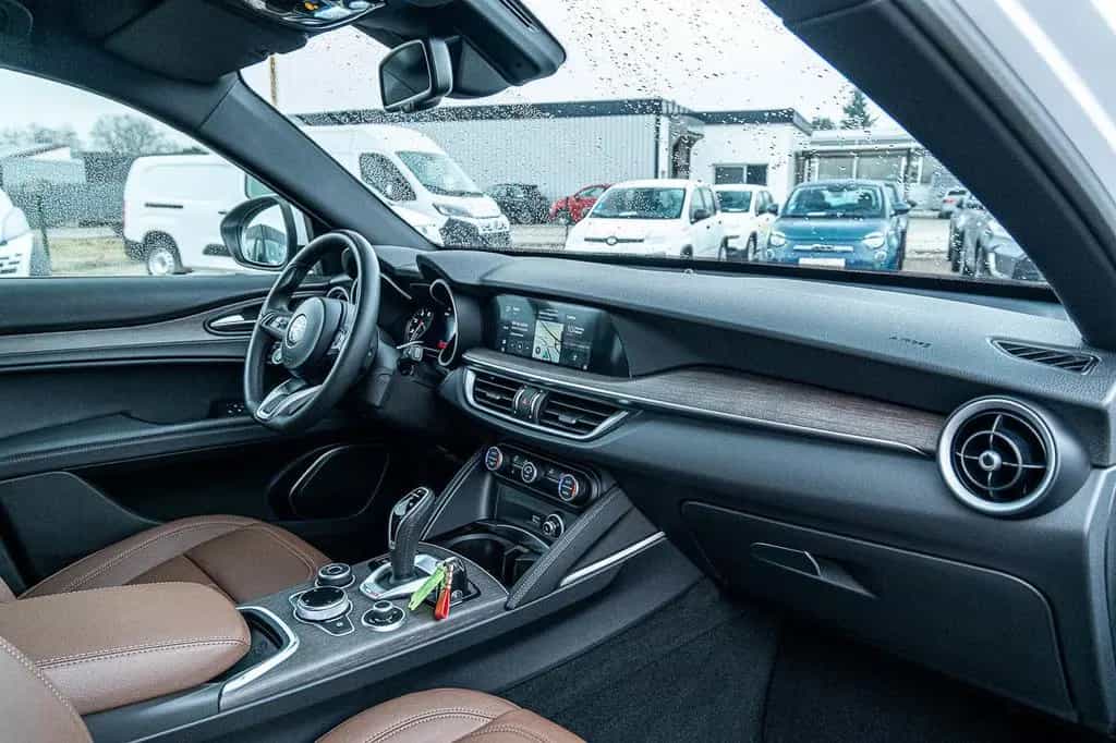 Alfa Romeo Stelvio Ti 2.0 Turbo 16V 206kW (280 PS) AT8 - 07/2022-photo-12
