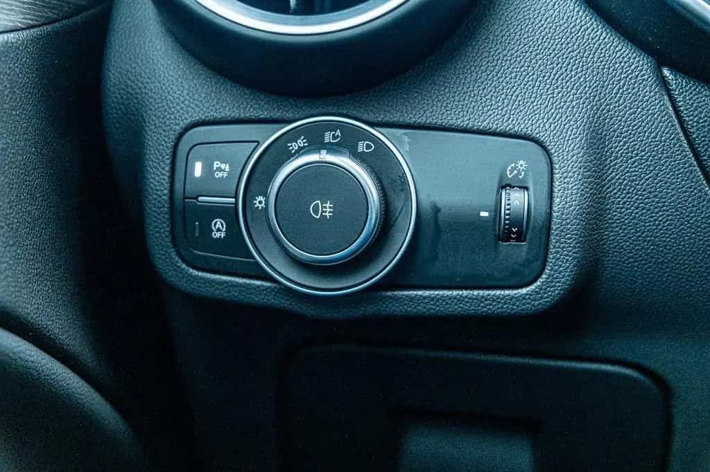 Alfa Romeo Stelvio Ti 2.0 Turbo 16V 206kW (280 PS) AT8 - 07/2022-photo-19