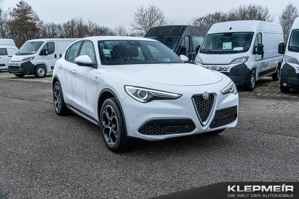 Alfa Romeo Stelvio Ti 2.0 Turbo 16V 206kW (280 PS) AT8 - 07/2022-photo-2