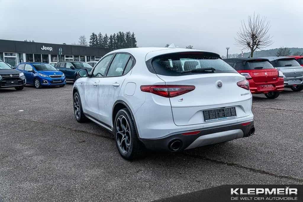 Alfa Romeo Stelvio Ti 2.0 Turbo 16V 206kW (280 PS) AT8 - 07/2022-photo-6