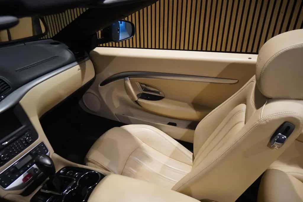 Maserati GranCabrio 4.7 V8 Automatik-1 HD-U-frei- 55 TKM 02/2013-photo-11