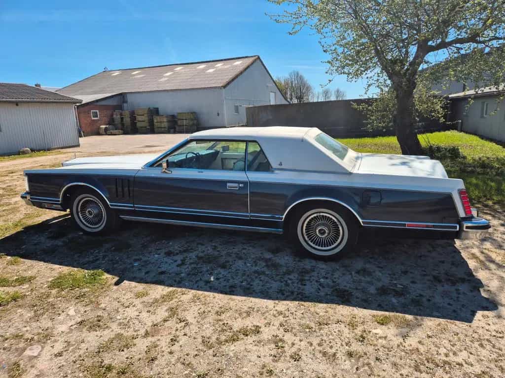Lincoln Continental 01/1979-photo-2