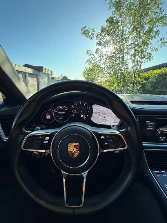 Porsche Panamera 4 Sport Turismo - APPROVED 06/2018-photo-10