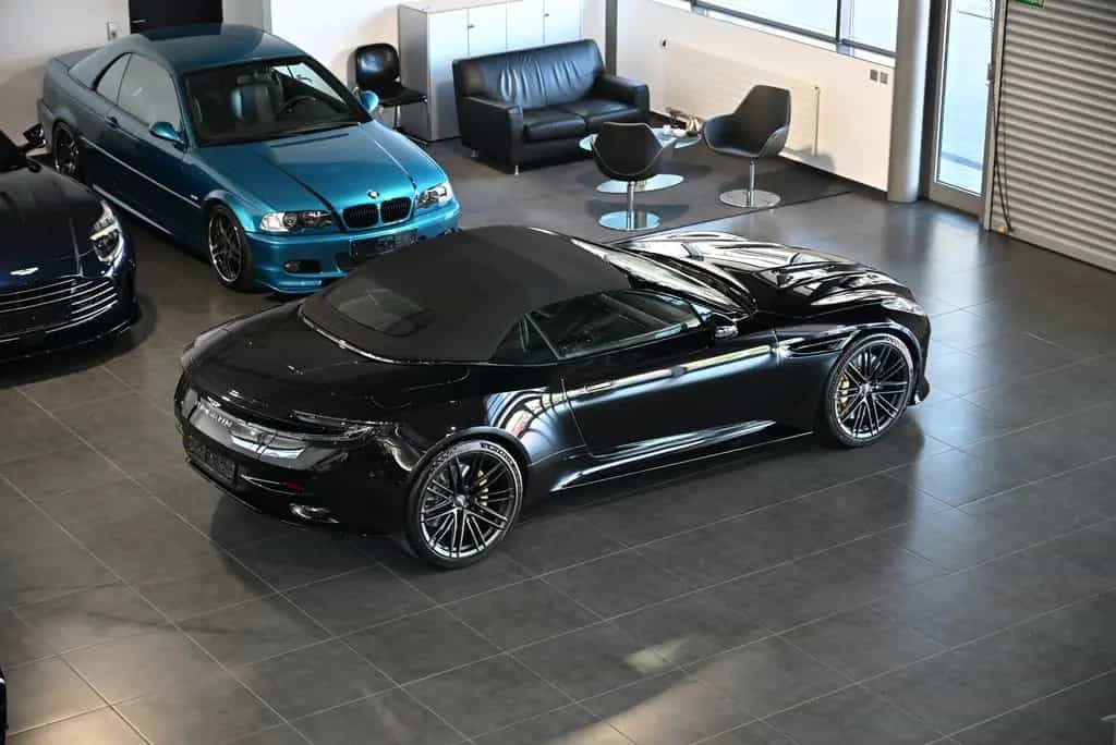 Aston Martin DB12 Volante/Onyx Black/B&W/Inspire Monotone 04/2026-photo-16