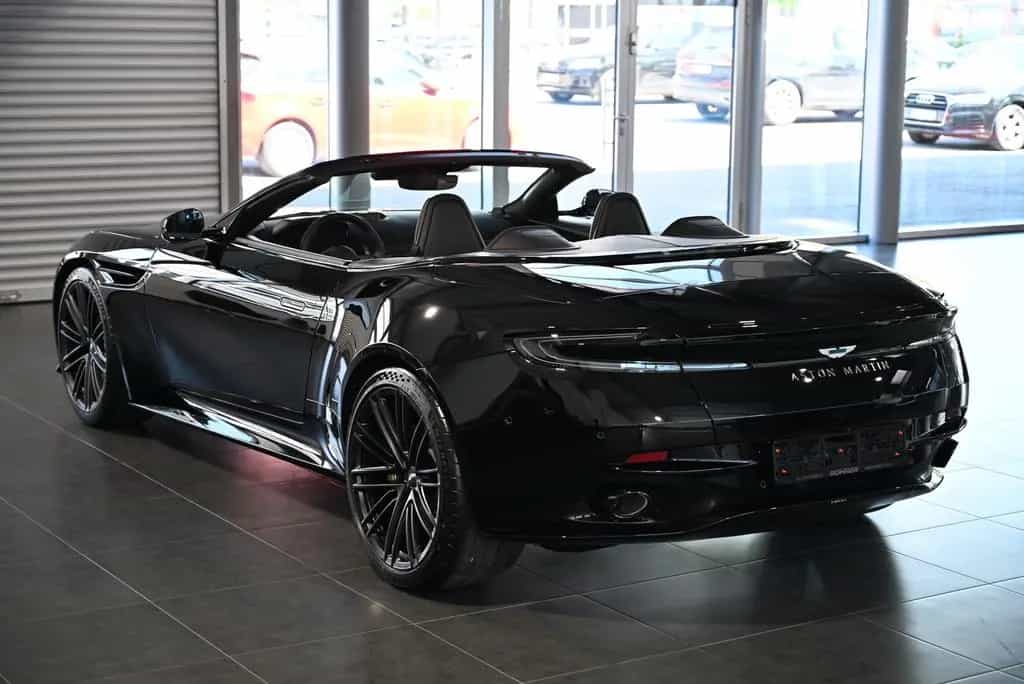 Aston Martin DB12 Volante/Onyx Black/B&W/Inspire Monotone 04/2026-photo-21