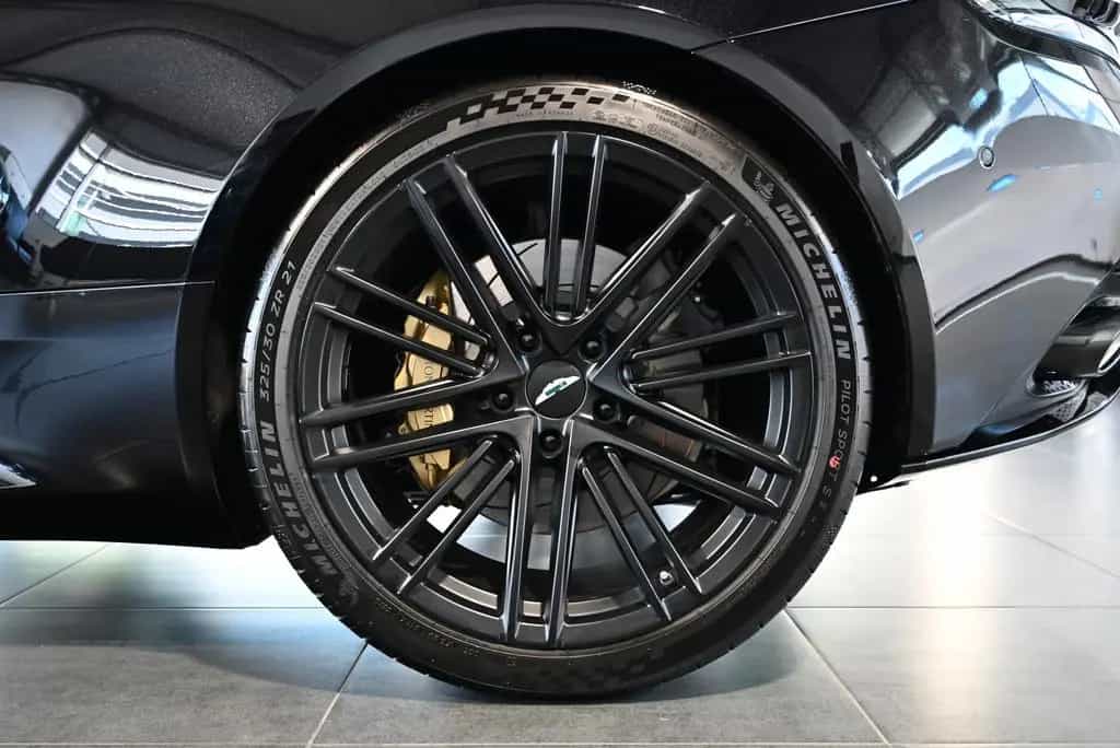 Aston Martin DB12 Volante/Onyx Black/B&W/Inspire Monotone 04/2026-photo-24