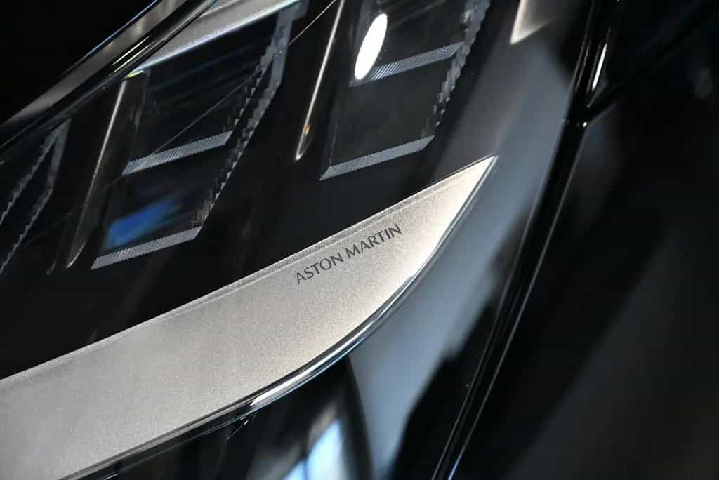 Aston Martin DB12 Volante/Onyx Black/B&W/Inspire Monotone 04/2026-photo-27