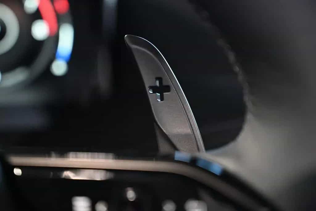 Aston Martin DB12 Volante/Onyx Black/B&W/Inspire Monotone 04/2026-photo-41