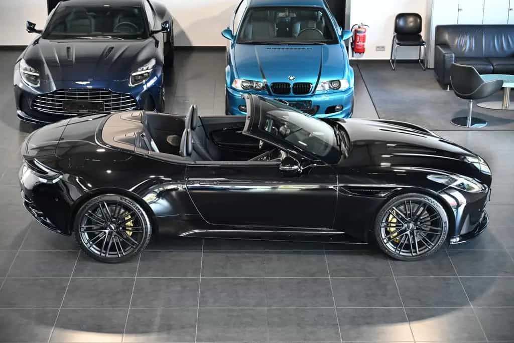 Aston Martin DB12 Volante/Onyx Black/B&W/Inspire Monotone 04/2026-photo-9