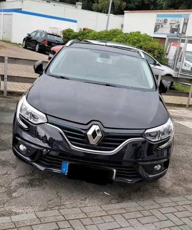 Renault Megane Limited 08/2018-photo-1