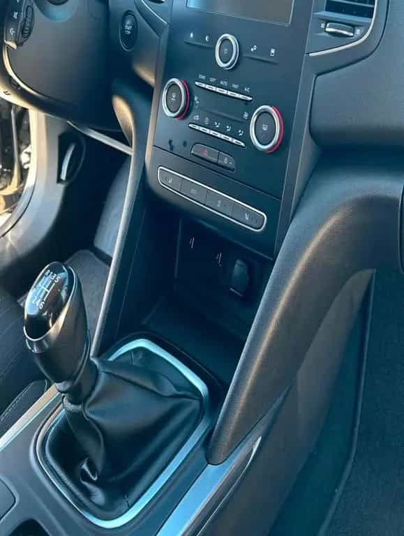 Renault Megane Limited 08/2018-photo-4