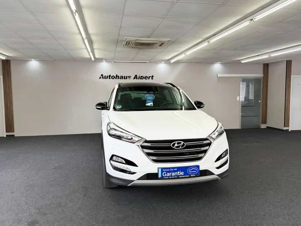 Hyundai Tucson Passion + 4WD*Pano*RFK* AC Auto* 09/2018-photo-0