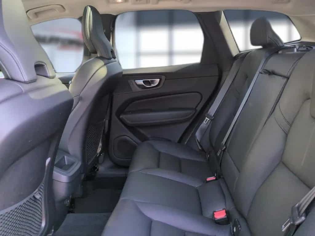 Volvo XC 60 Plus Dark 2WD 01/2024-photo-15