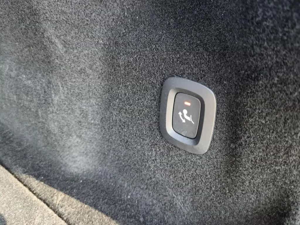 Volvo XC 60 Plus Dark 2WD 01/2024-photo-23