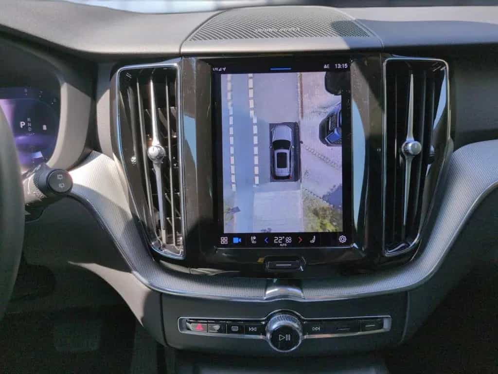 Volvo XC 60 Plus Dark 2WD 01/2024-photo-14