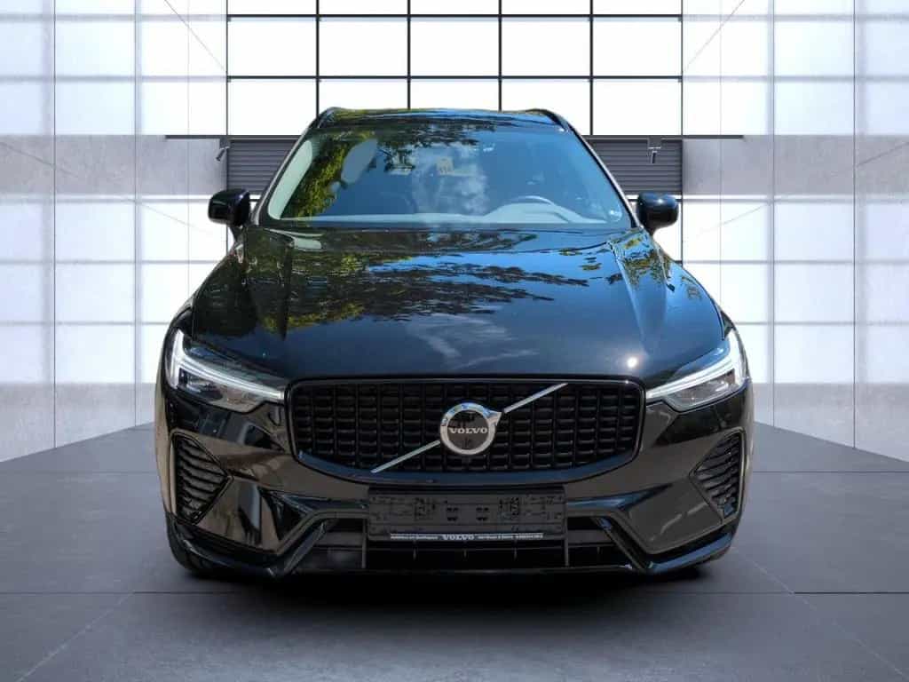Volvo XC 60 Plus Dark 2WD 01/2024-photo-7