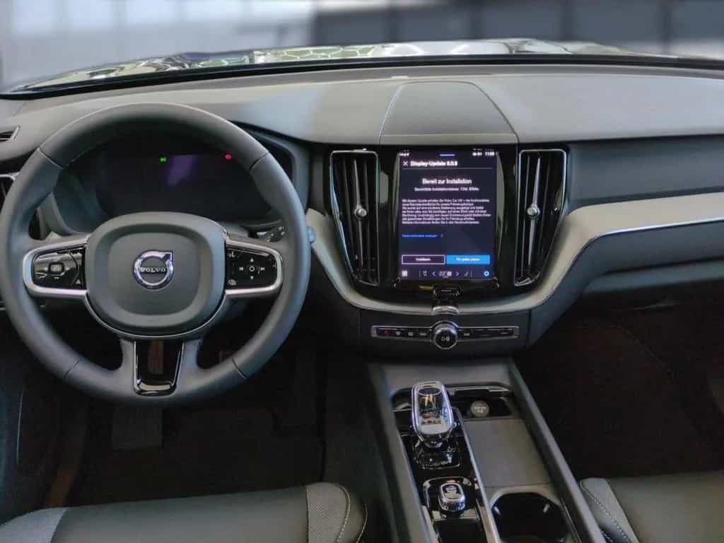 Volvo XC 60 Plus Black Edition AWD 02/2024-photo-18