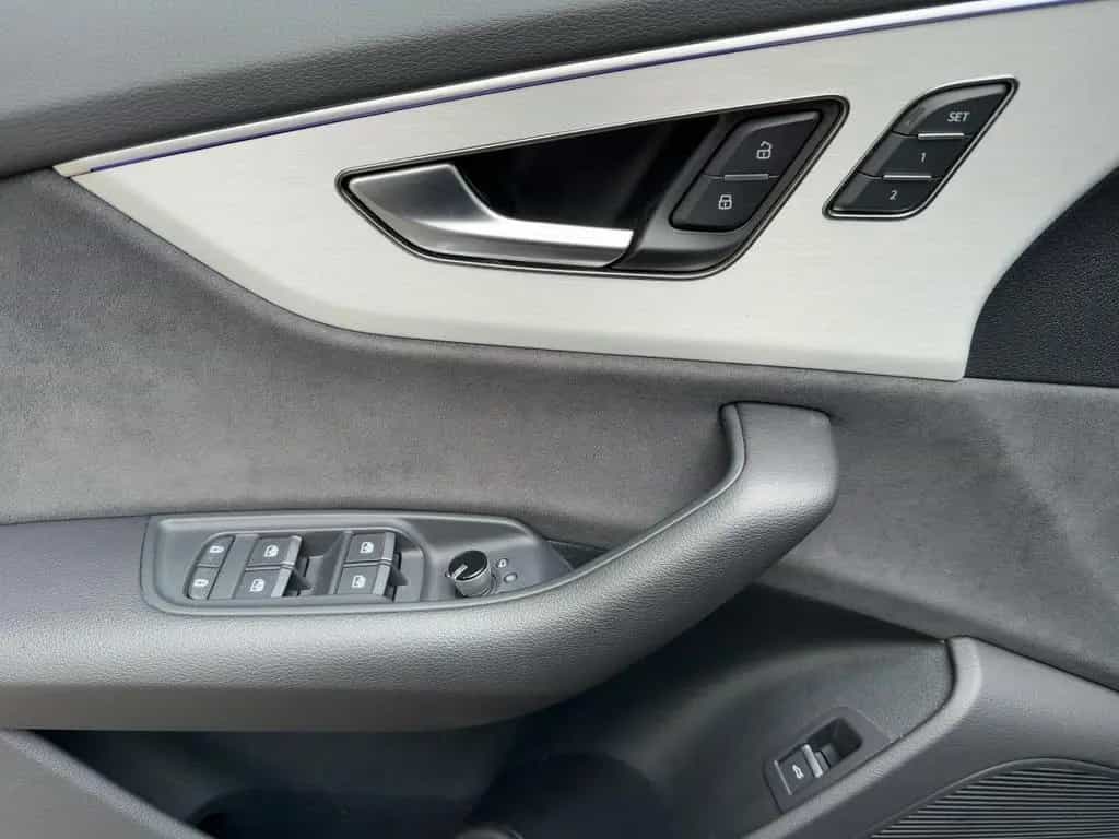Audi SQ8 quattro +AHK+Pano+HUD+B&O+Leder+Standhzg.+ 04/2023-photo-14