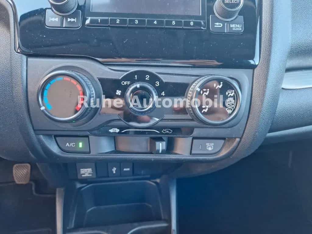 Honda Jazz 1.3 i-VTEC Klima/Tempomat/LED/AHK/Sitzhz 09/2016-photo-16