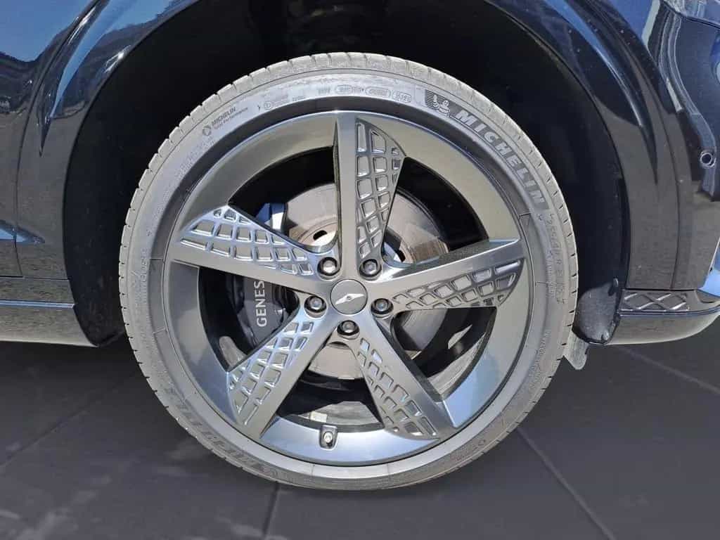 Hyundai GV70 Diesel 2.2 8AT AWD Luxury Sehr gepflegt! 05/2024-photo-11