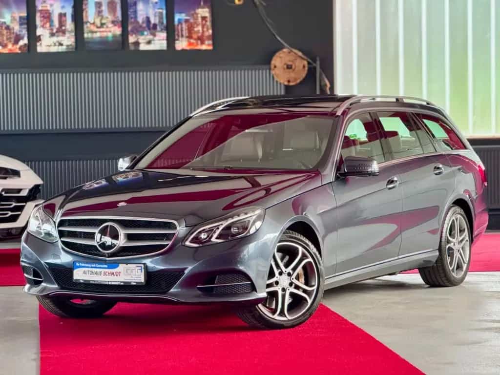 Mercedes-Benz E 500 T 4Matic Distronic Airmatic Pano 360° 12/2013-photo-0