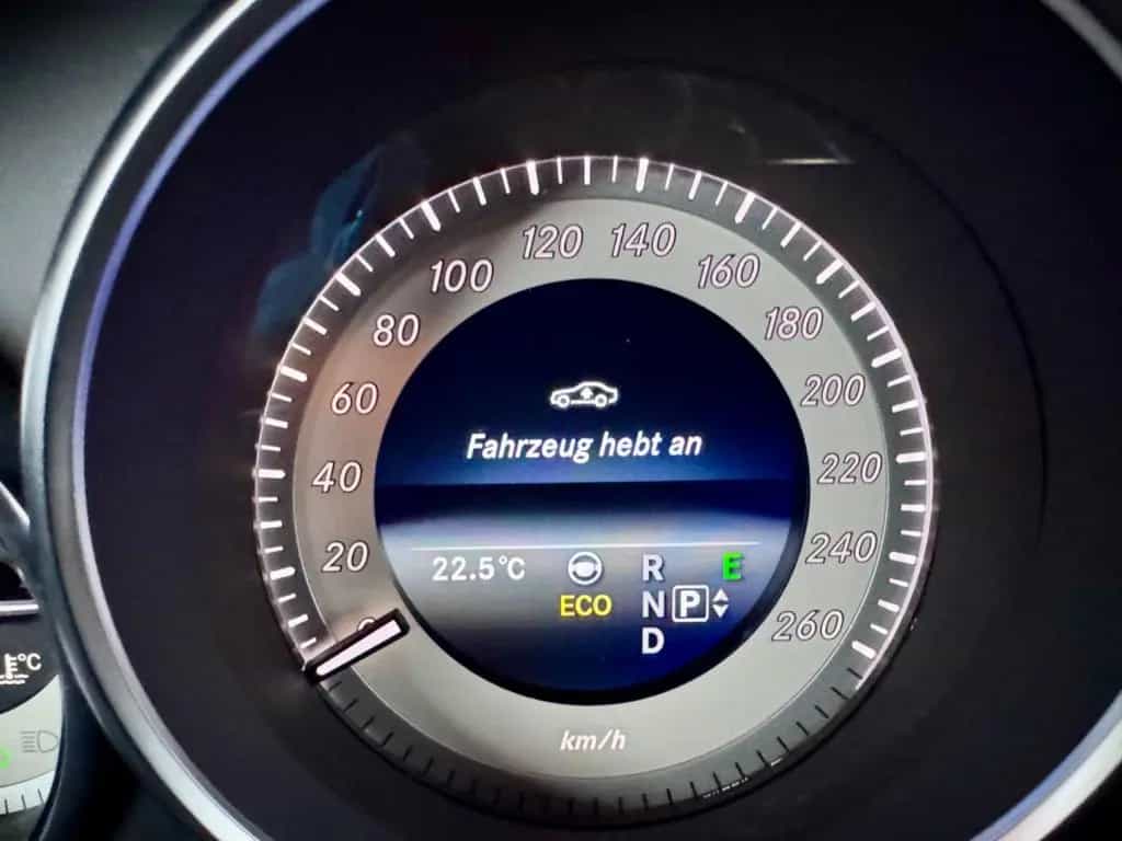 Mercedes-Benz E 500 T 4Matic Distronic Airmatic Pano 360° 12/2013-photo-13