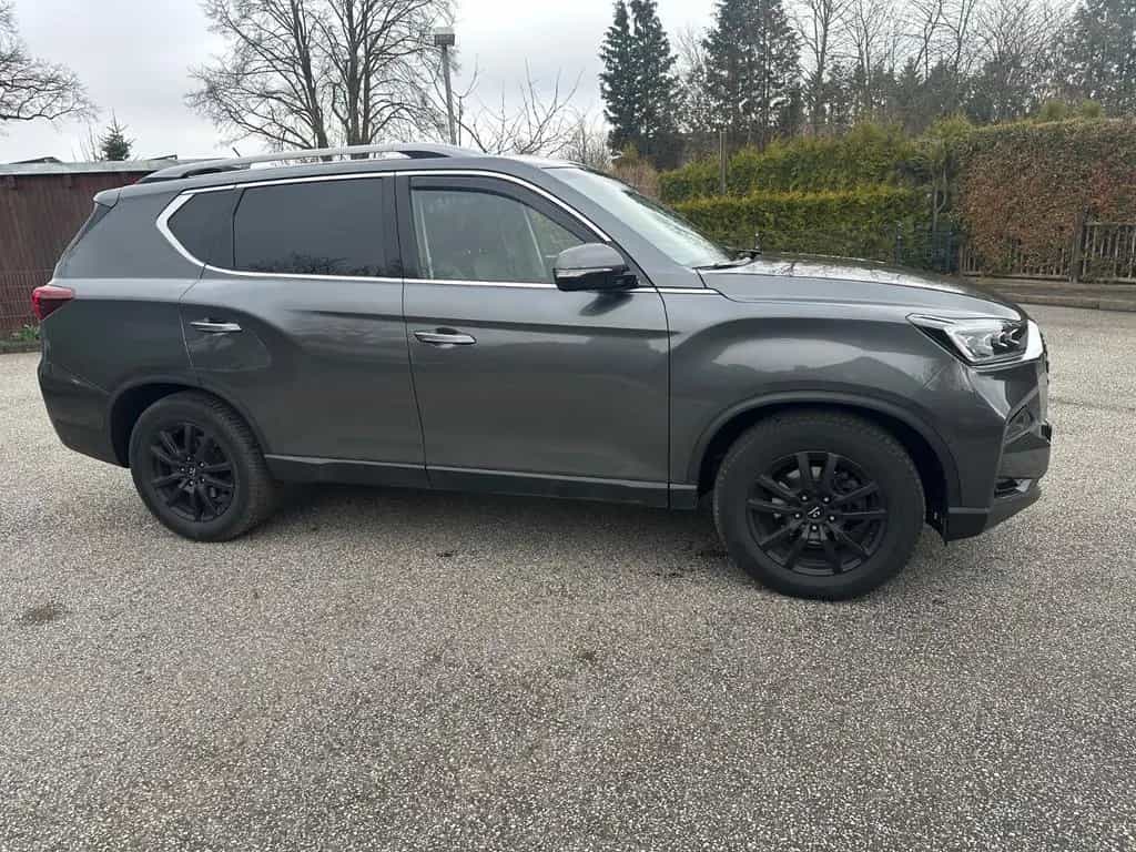 Ssangyong Rexton 2.2 Diesel e-XDi 220 Sapphire 4WD AT ... 03/2023-photo-3