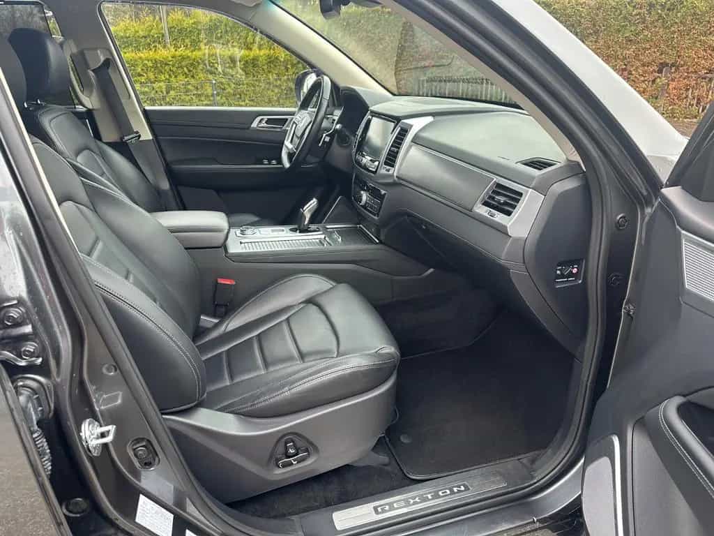 Ssangyong Rexton 2.2 Diesel e-XDi 220 Sapphire 4WD AT ... 03/2023-photo-5