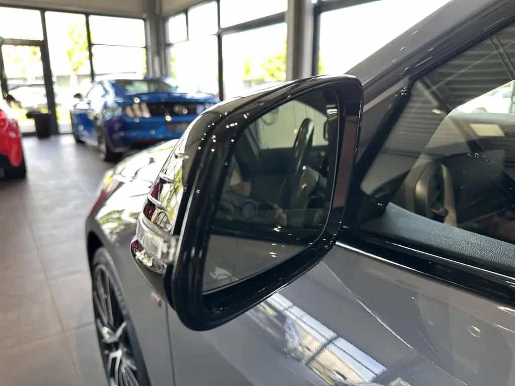 BMW M135 i xDrive *PANO, SCHALE, HUD, LEDER, H&K* 12/2020-photo-24